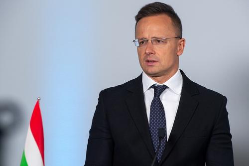 Глава МИД Венгрии призвал объявить о перемирии на Украине и начать переговоры Глава МИД Венгрии призвал объявить о перемирии на Украине и начать переговоры