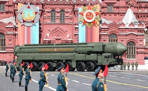 На Красной площади в Москве начался парад в честь Дня Победы На Красной площади в Москве начался парад в честь Дня Победы