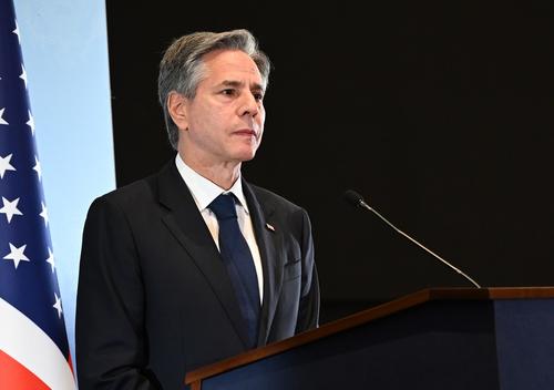 Блинкен заявил, что Украина может эффективно удерживать фронт на востоке страны Блинкен заявил, что Украина может эффективно удерживать фронт на востоке страны