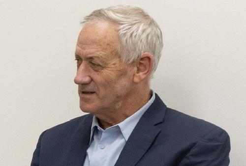 Министр Ганц пригрозил выходом из чрезвычайного правительства Нетаньяху Министр Ганц пригрозил выходом из чрезвычайного правительства Нетаньяху