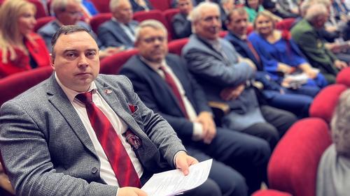 Депутат Госсовета Крыма посожалел, что видит коллег вживую в последний раз Депутат Госсовета Крыма посожалел, что видит коллег вживую в последний раз
