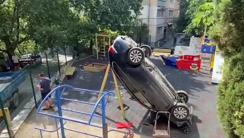 Водителю разъяснят, что машина – не игрушка Водителю разъяснят, что машина – не игрушка