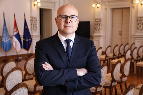 Премьер Сербии выступил против ограничения продаж снарядов Испании, Чехии и США Премьер Сербии выступил против ограничения продаж снарядов Испании, Чехии и США