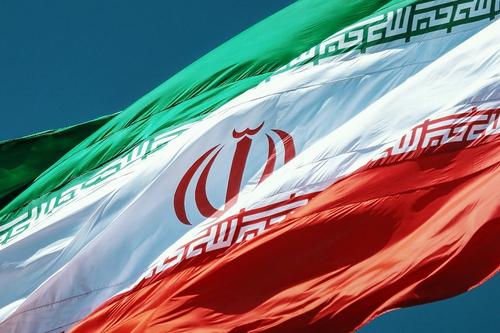 IRNA: реформист Пезешкиан лидирует на внеочередных выборах президента Ирана