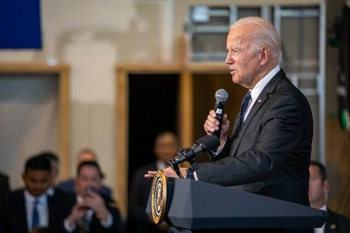 Байден выразил уверенность, что сможет быть президентом США еще четыре года Байден выразил уверенность, что сможет быть президентом США еще четыре года