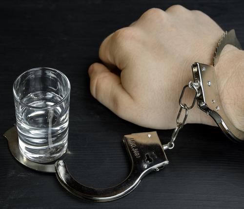 В Одессе 17-летней девушке за убийство десантника ВСУ грозит до пяти лет тюрьмы В Одессе 17-летней девушке за убийство десантника ВСУ грозит до пяти лет тюрьмы