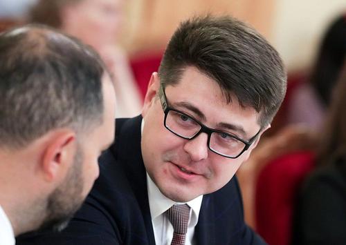 Депутат ГД Александр Спиридонов: есть вопросы к системе сдачи экзаменов Депутат ГД Александр Спиридонов: есть вопросы к системе сдачи экзаменов