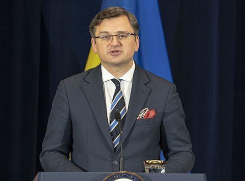 Кулеба и Сийярто обсудили обстановку в зоне конфликта на Украине Кулеба и Сийярто обсудили обстановку в зоне конфликта на Украине