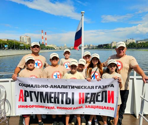 «Аргументы добрых дел»: Дети из Алчевска познакомились со столицей «Аргументы добрых дел»: Дети из Алчевска познакомились со столицей
