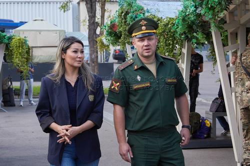 Депутат Госдумы Марина Ким посетила столичный пункт отбора на военную службу по контракту Депутат Госдумы Марина Ким посетила столичный пункт отбора на военную службу по контракту