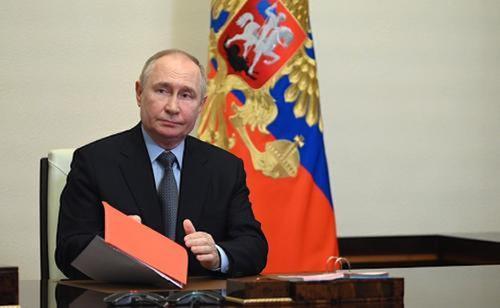 Путин: пограничники должны обеспечить надежное прикрытие госграниц России Путин: пограничники должны обеспечить надежное прикрытие госграниц России
