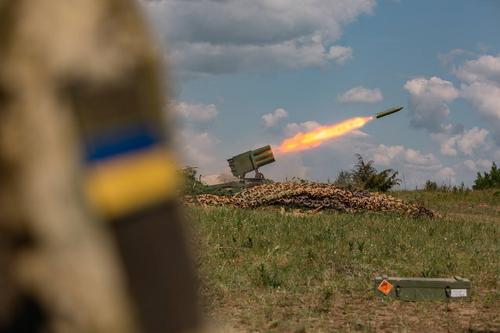 Мирошник: Россия может предъявить обвинение производителям западного оружия Мирошник: Россия может предъявить обвинение производителям западного оружия