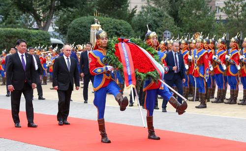 Путин улетел из Монголии Путин улетел из Монголии