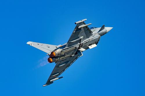 Умеров: Украина ведет переговоры, чтобы получить Gripen и Eurofighter Typhoon