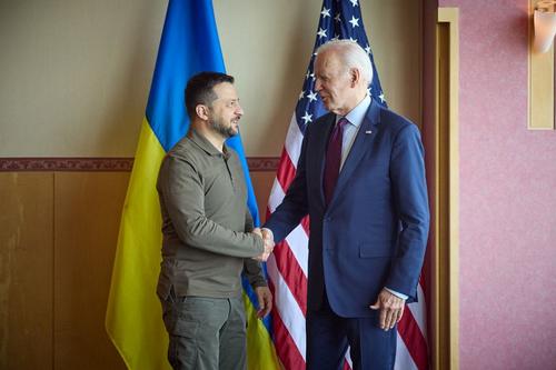 Зеленский назвал ужасной мысль о том, что Байден не поддержит его «план победы» Зеленский назвал ужасной мысль о том, что Байден не поддержит его «план победы»