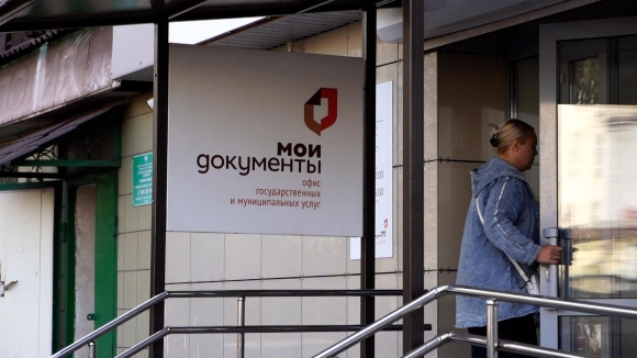 Александр Дрозденко поблагодарил команду Ленобласти за работу в Енакиево Александр Дрозденко поблагодарил команду Ленобласти за работу в Енакиево