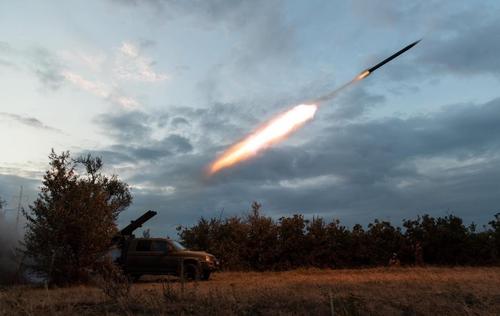 Зеленский: Украина не рассматривает возможность прекращения огня Зеленский: Украина не рассматривает возможность прекращения огня