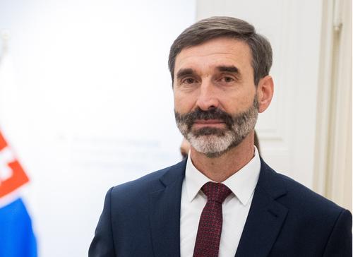 МИД Словакии: РФ и страны Глобального юга должны участвовать в «саммите мира» МИД Словакии: РФ и страны Глобального юга должны участвовать в «саммите мира»