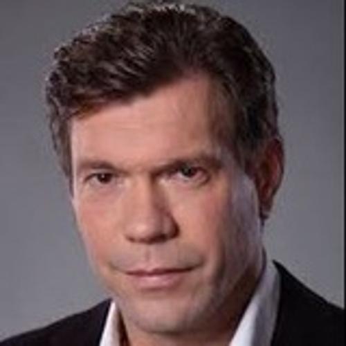 Царев: с вывесившей флаг России в Одессе женщиной могли расправиться в СИЗО Царев: с вывесившей флаг России в Одессе женщиной могли расправиться в СИЗО