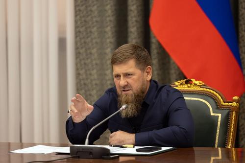 Кадыров назвал вбросом данные о «чеченском следе» в покушении в Узбекистане Кадыров назвал вбросом данные о «чеченском следе» в покушении в Узбекистане