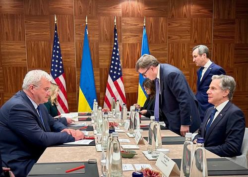 Блинкен пообещал «жесткий ответ» на размещение в РФ северокорейских войск Блинкен пообещал «жесткий ответ» на размещение в РФ северокорейских войск