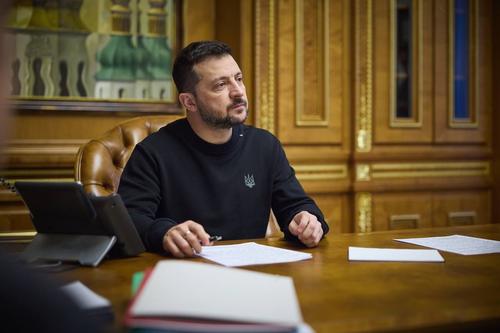 Зеленский пообещал студентам подписать закон об однополых союзах Зеленский пообещал студентам подписать закон об однополых союзах