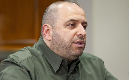 Глава МО Украины Умеров не ответил на вопрос, просил ли он оружие у Южной Кореи Глава МО Украины Умеров не ответил на вопрос, просил ли он оружие у Южной Кореи