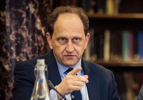 Посол ФРГ Ламбсдорфф: Шольц призвал Путина перестать следовать «логике войны» Посол ФРГ Ламбсдорфф: Шольц призвал Путина перестать следовать «логике войны»