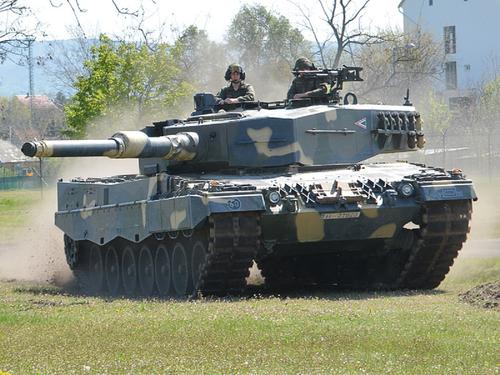 МО ФРГ: пакет помощи Киеву на €650 млн включает системы IRIS-T и танки Leopard 1 МО ФРГ: пакет помощи Киеву на €650 млн включает системы IRIS-T и танки Leopard 1