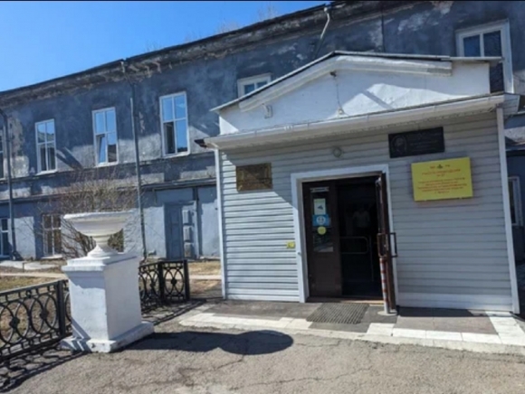 Руководство института в Иркутске нашло способ обойти предписание прокуратуры, используя сомнительные методы «оптимизации» Руководство института в Иркутске нашло способ обойти предписание прокуратуры, используя сомнительные методы «оптимизации»