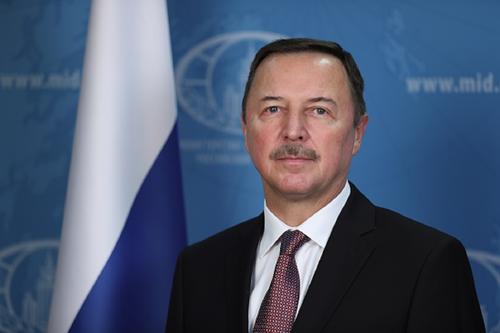 ТАСС: посол России в Сирии Ефимов остается в Дамаске и продолжает работу ТАСС: посол России в Сирии Ефимов остается в Дамаске и продолжает работу