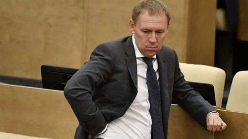 Депутат ГД Андрей Луговой предложил запретить иностранную музыку Депутат ГД Андрей Луговой предложил запретить иностранную музыку