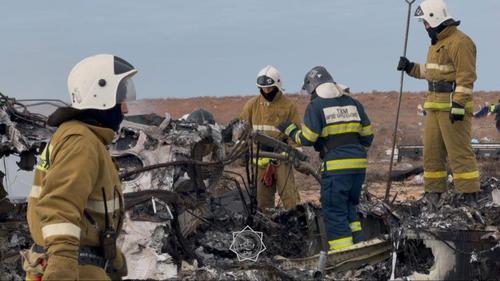 Казахстан отправит черные ящики упавшего лайнера AZAL для расшифровки в Бразилию Казахстан отправит черные ящики упавшего лайнера AZAL для расшифровки в Бразилию