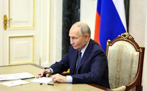 Пашинян и Путин по телефону обсудили повестку Евразийского экономического союза Пашинян и Путин по телефону обсудили повестку Евразийского экономического союза