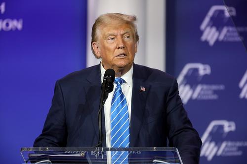 Дугин: Трамп решит конфликт на Украине только если перестанет оказывать помощь Дугин: Трамп решит конфликт на Украине только если перестанет оказывать помощь