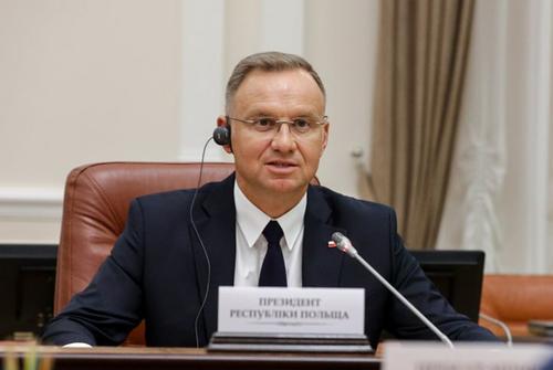 Дуда призвал увеличить расходы Европы на оборону до уровня времен холодной войны Дуда призвал увеличить расходы Европы на оборону до уровня времен холодной войны