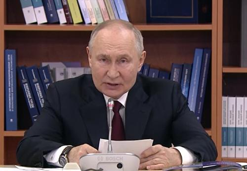 Путин: кризиса на Украине могло не быть, если бы у Трампа не украли победу Путин: кризиса на Украине могло не быть, если бы у Трампа не украли победу
