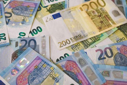 Reuters: комитет Бундестага хочет добиться одобрения выделения €3 млрд Украине Reuters: комитет Бундестага хочет добиться одобрения выделения €3 млрд Украине