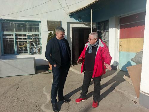 Шоу великанов Шоу великанов