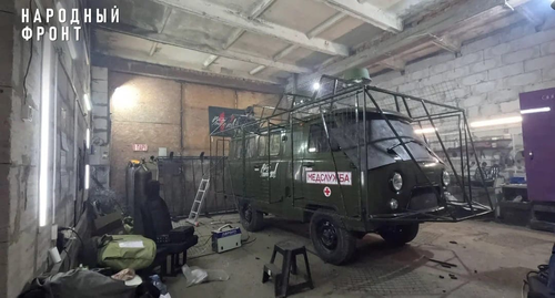 Народный фронт усиливает защиту эвакуационных машин для военных медиков Народный фронт усиливает защиту эвакуационных машин для военных медиков