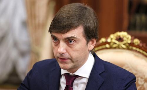 Министр просвещения РФ Кравцов предложил ОАЭ перенять опыт сдачи ЕГЭ Министр просвещения РФ Кравцов предложил ОАЭ перенять опыт сдачи ЕГЭ