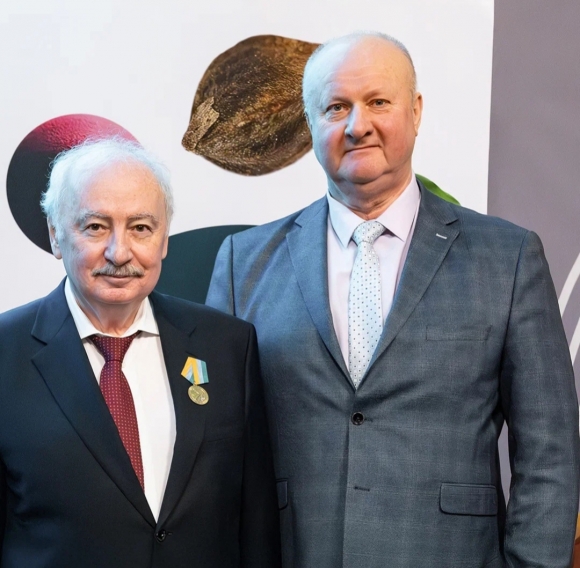 Соединяя науку и практику. Итоги III Научного совета по селекции и семеноводству Соединяя науку и практику. Итоги III Научного совета по селекции и семеноводству