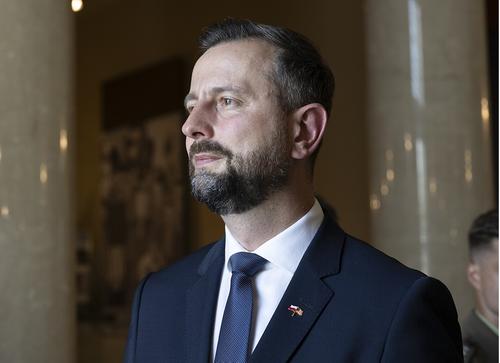 Косиняк-Камыш заявил, что Польша должна отправлять Украине не солдат, а компании Косиняк-Камыш заявил, что Польша должна отправлять Украине не солдат, а компании