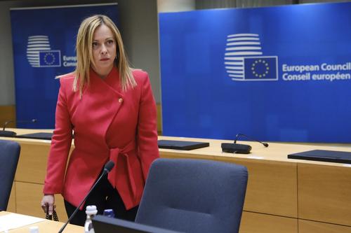 Премьер Италии Мелони выразила недоумение форматом встречи по Украине в Париже