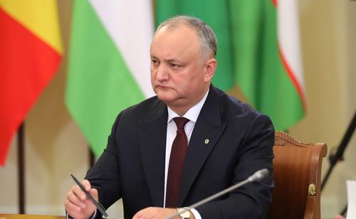 Додон: оппозиция намерена добиваться отставки президента Молдавии Санду Додон: оппозиция намерена добиваться отставки президента Молдавии Санду