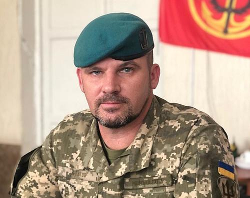 Зеленский уволил командующего Объединенными силами ВСУ Гнатова Зеленский уволил командующего Объединенными силами ВСУ Гнатова