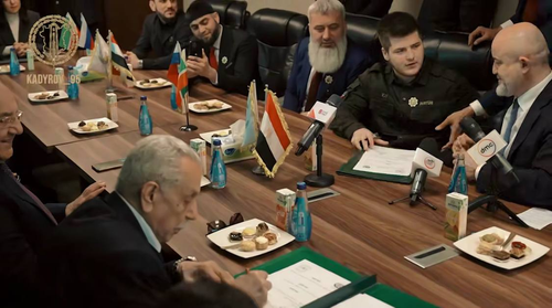 Адам Кадыров стал членом Арабского арбитражного суда и «почетным гостем Ливии» Адам Кадыров стал членом Арабского арбитражного суда и «почетным гостем Ливии»