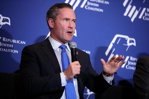 Уолтц предупредил террористов, угрожающих США, что Трамп «найдет всех» Уолтц предупредил террористов, угрожающих США, что Трамп «найдет всех»