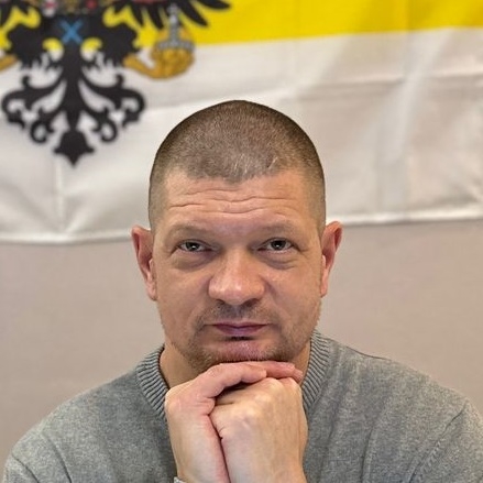 «Патриотические скрепы России» во многом перекликаются с Указом Президента о национальных ценностях или так называемых скрепах «Патриотические скрепы России» во многом перекликаются с Указом Президента о национальных ценностях или так называемых скрепах