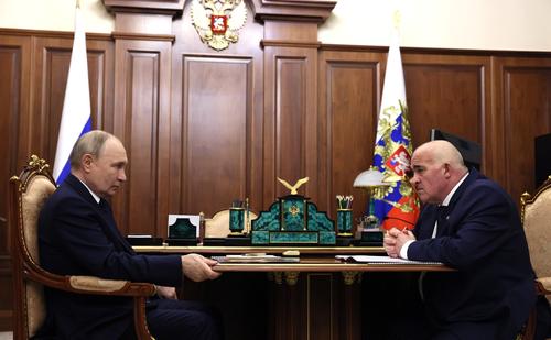 Путин поддержал Ситникова, который пойдет на выборы губернатора Костромской обл. Путин поддержал Ситникова, который пойдет на выборы губернатора Костромской обл.
